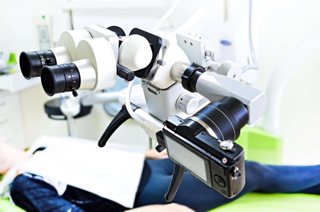 Mikroskop stomatologiczny to rewolucyjna technologia, która wprowadza nowe standardy precyzji i skuteczności w stomatologii poznańskiej